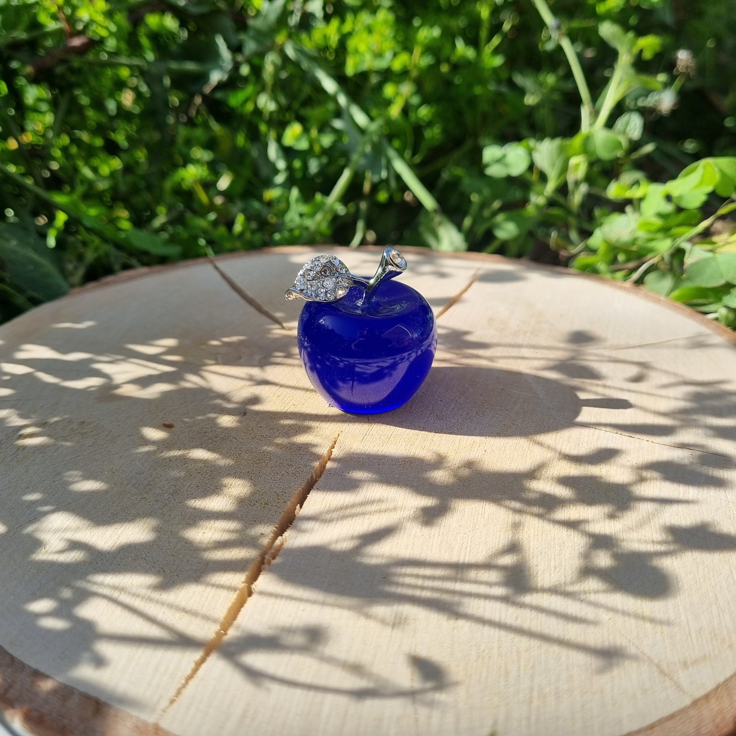 Pomme en cristal lapis lazuli