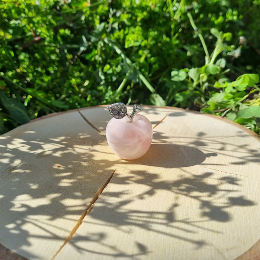Pomme en cristal quartz rose