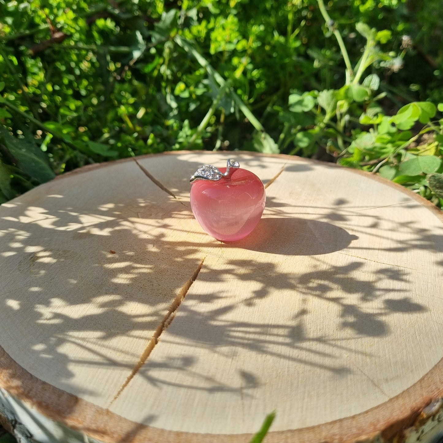 Pomme en cristal rhodonite
